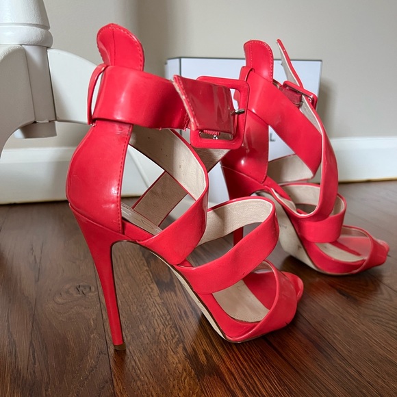 Pink heels - Picture 2 of 6